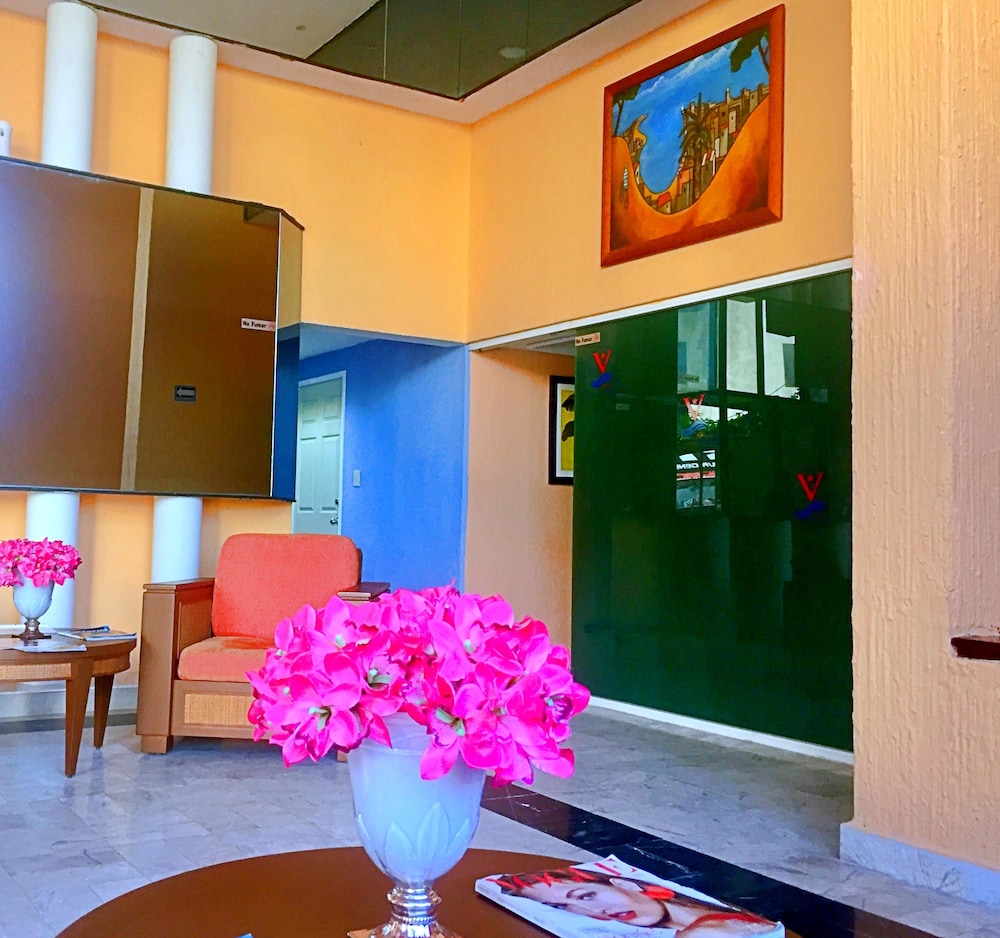 Hotel Versalles Suites — Cancun — photo 4