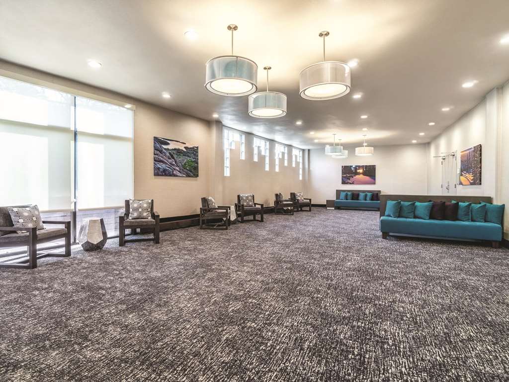 La Quinta Inn & Suites by Wyndham Glenwood Springs - photo 7