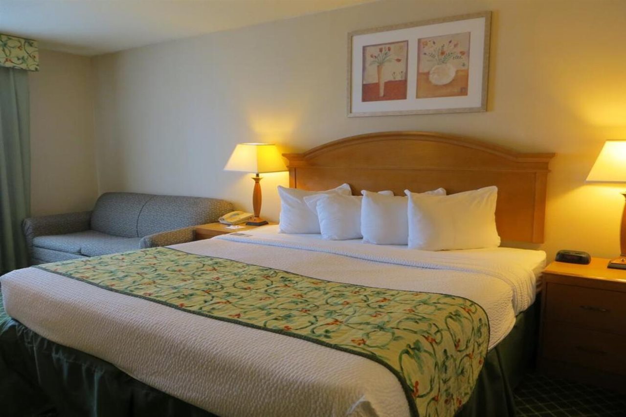 Baymont by Wyndham Kalamazoo East - photo 15