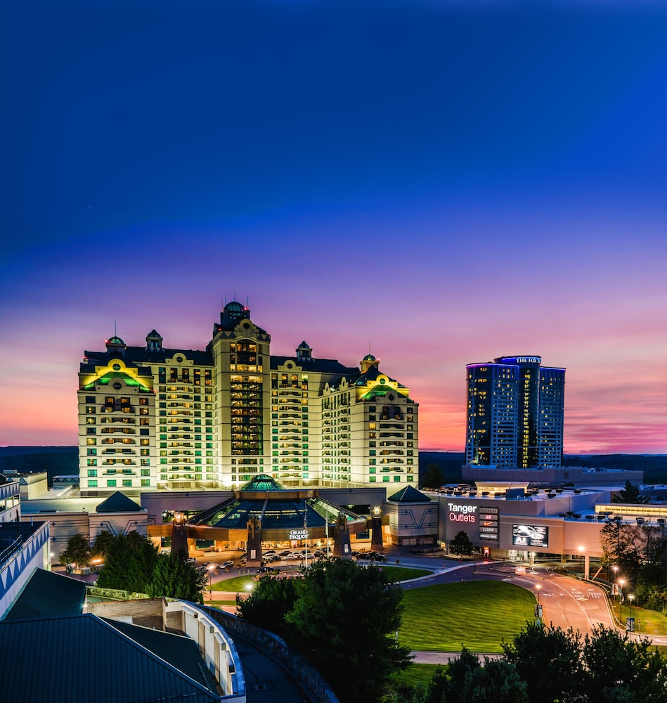 The Fox Tower at Foxwoods - photo 52