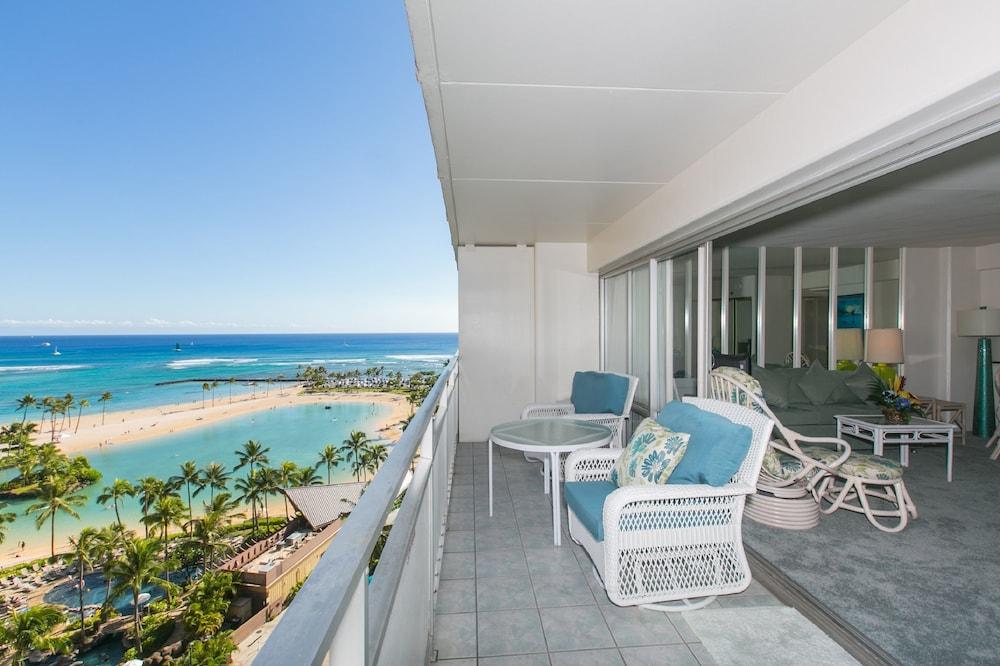 Marina Hawaii Vacations at the Ilikai Tower - photo 8