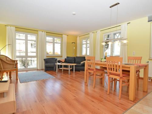 Villa Seerose Appartement 02 — 4-Star Luxury Hotel in Ostseebad Sellin, Germany