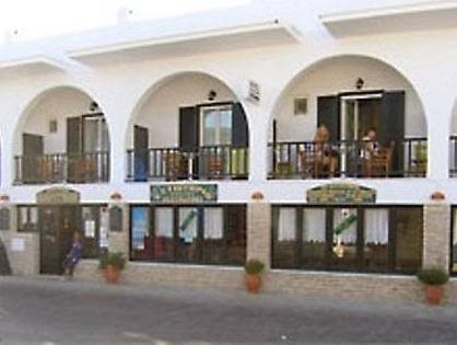 Hotel Ivi - last minute hotel in Paros