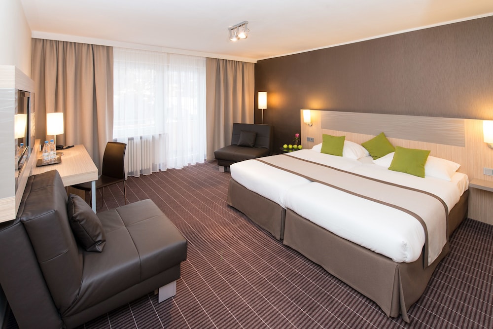 New Orly — 4-Star Luxury Hotel in Munich, Germany