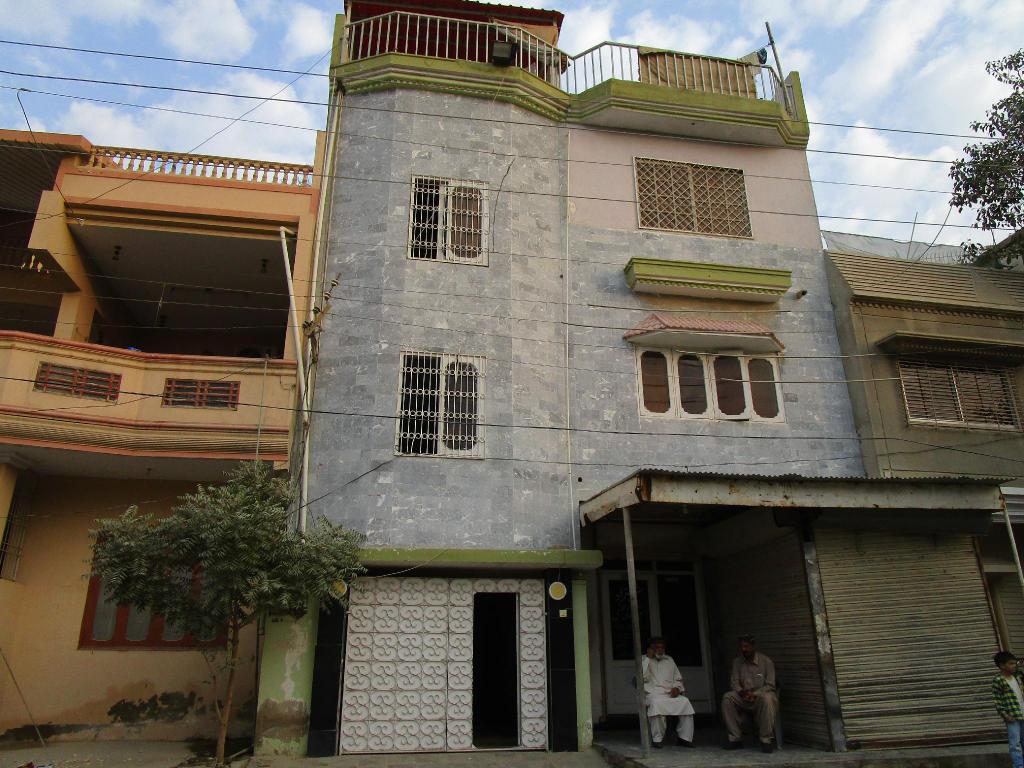 Rehaish Inn Model Colony in Karachi, Pakistan