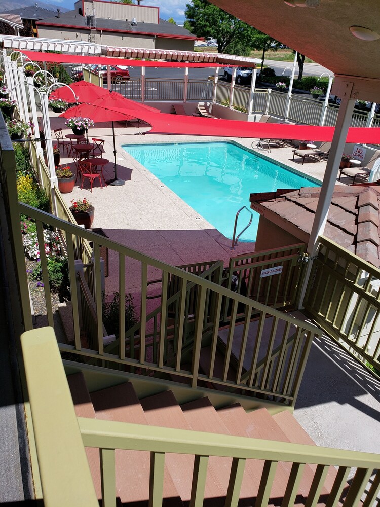 Airport Inn Boise - photo 37