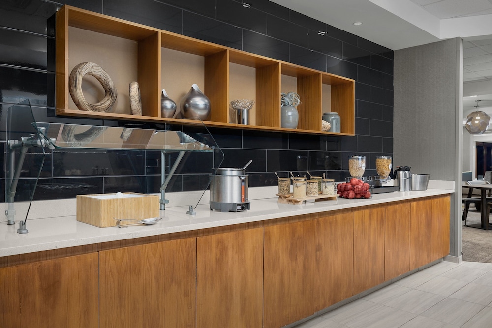 SpringHill Suites by Marriott Boston Peabody - photo 19