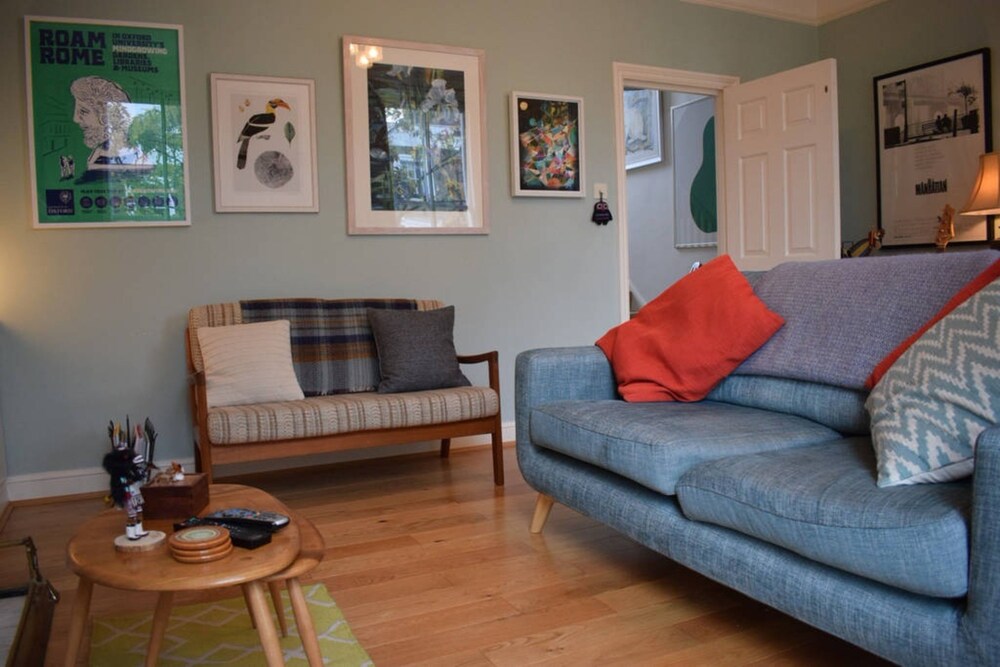 2 Bedroom Flat in Islington — 4-Star Luxury Hotel in London, United Kingdom
