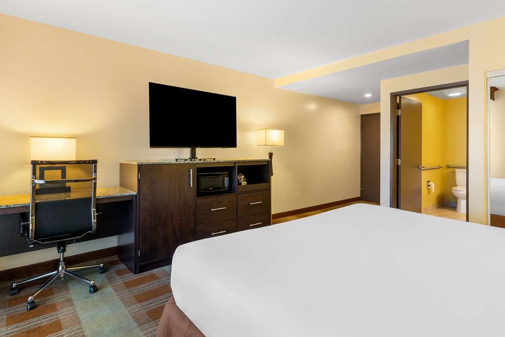 Best Western Date Tree Hotel - photo 24
