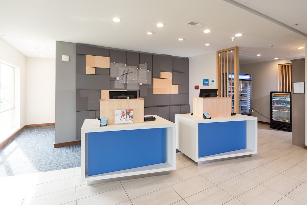 Holiday Inn Express & Suites Auburn - photo 32