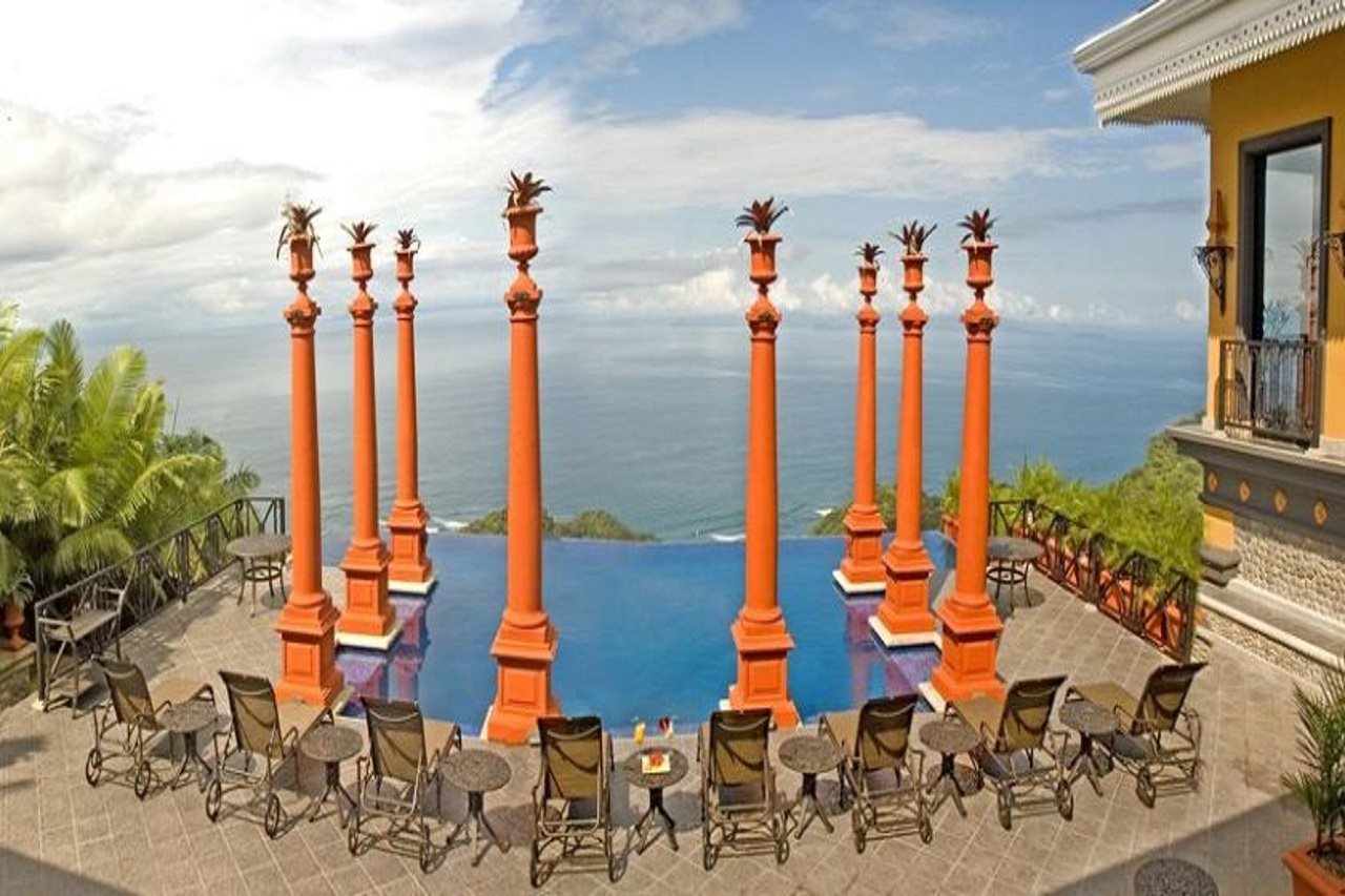 Palacio Zephyr - carbon neutral hotel in Jaco