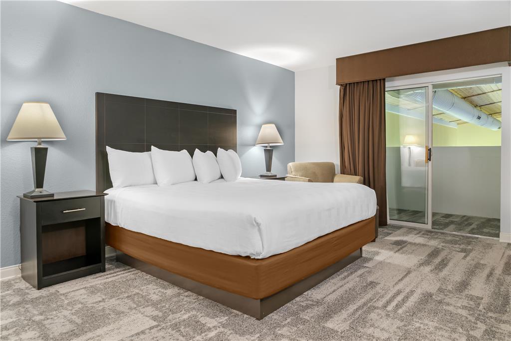Best Western Lakewinds - photo 24