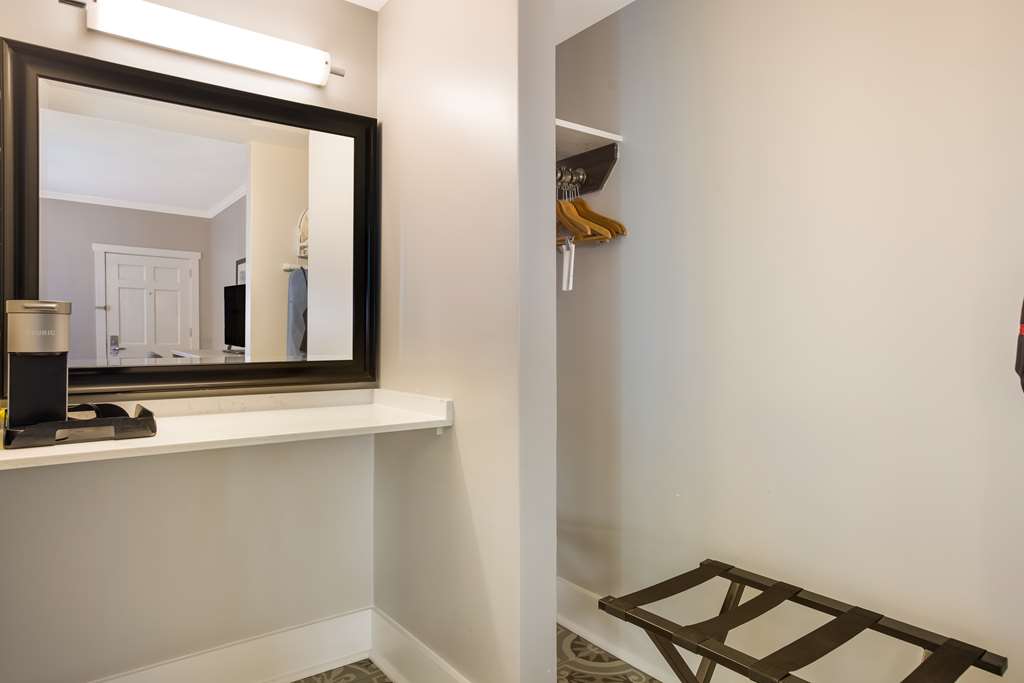 Best Western Sea Island Inn - photo 12