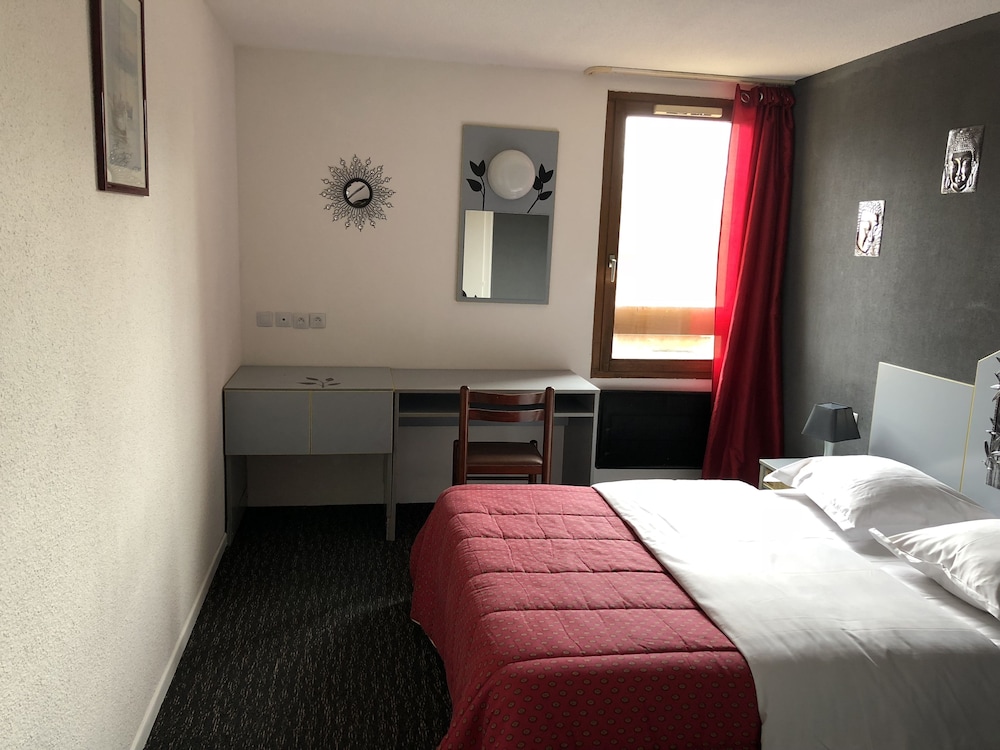 Norton Hôtel in Parigny, France