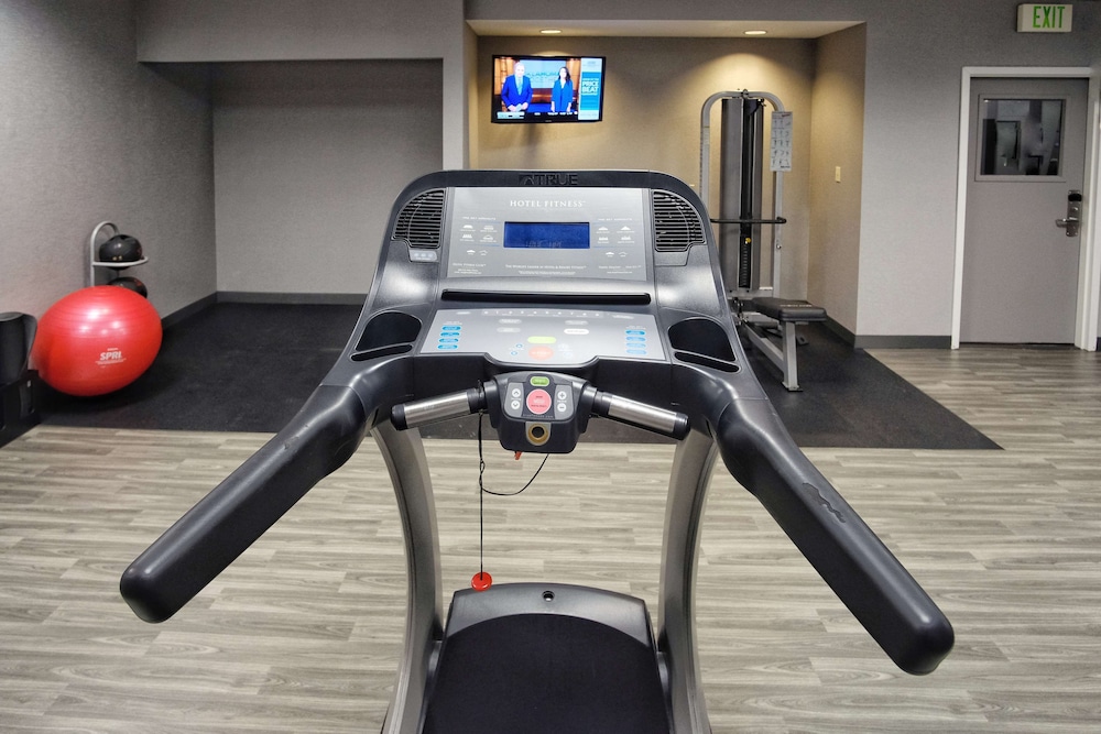 Hampton Inn Oklahoma City Yukon - photo 41