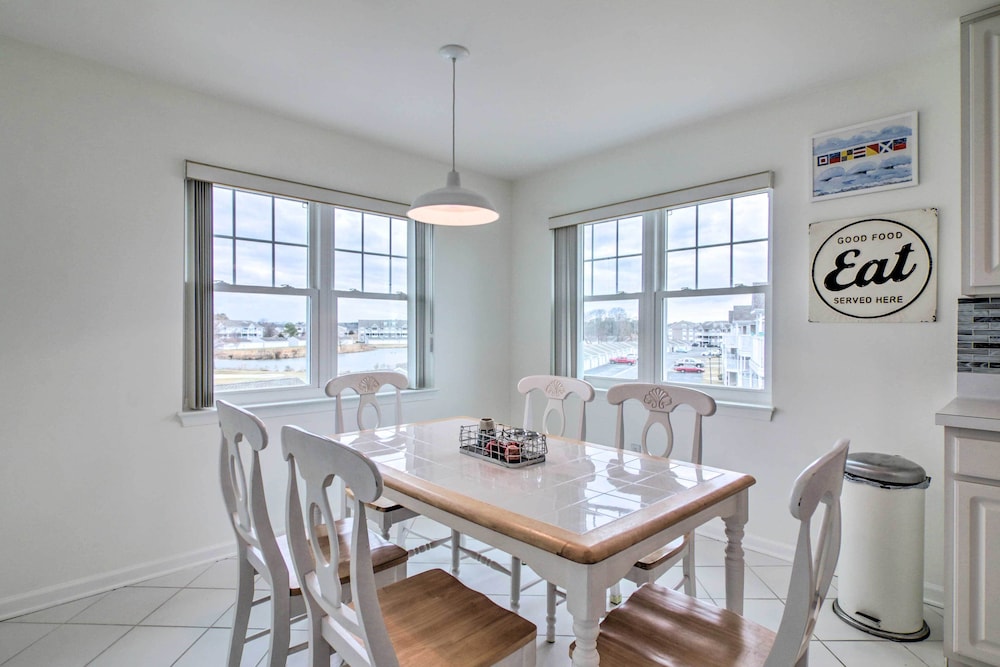 Ocean View Resort Condo w Pool Access & Bay Views - photo 6