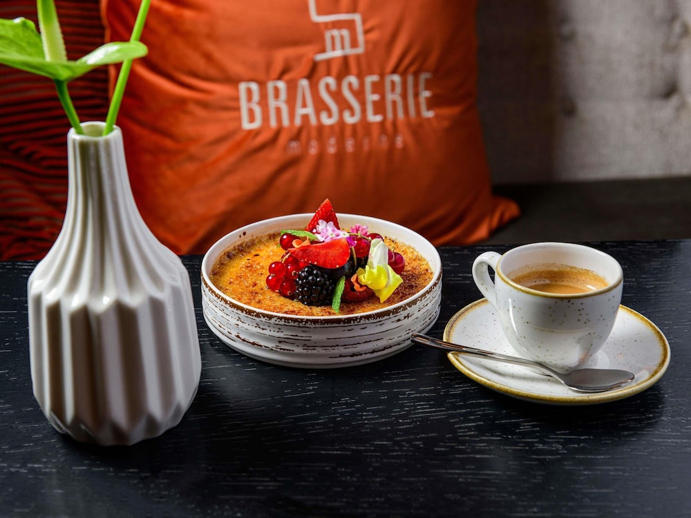 מזון ומשקאות