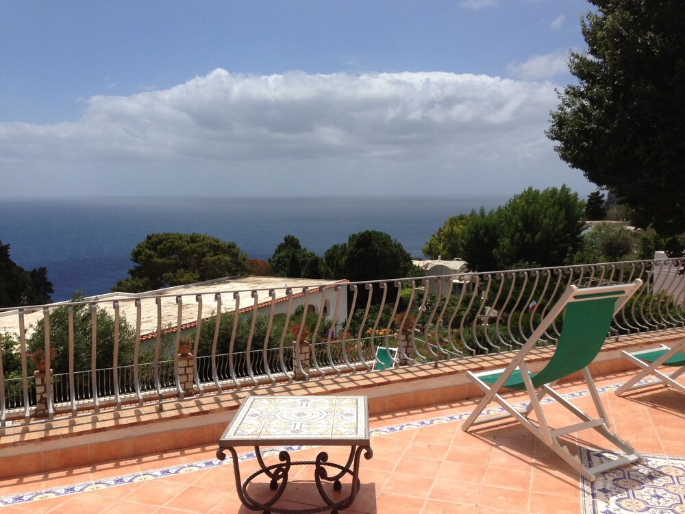 Hotel 4 Stagioni — Capri — photo 2