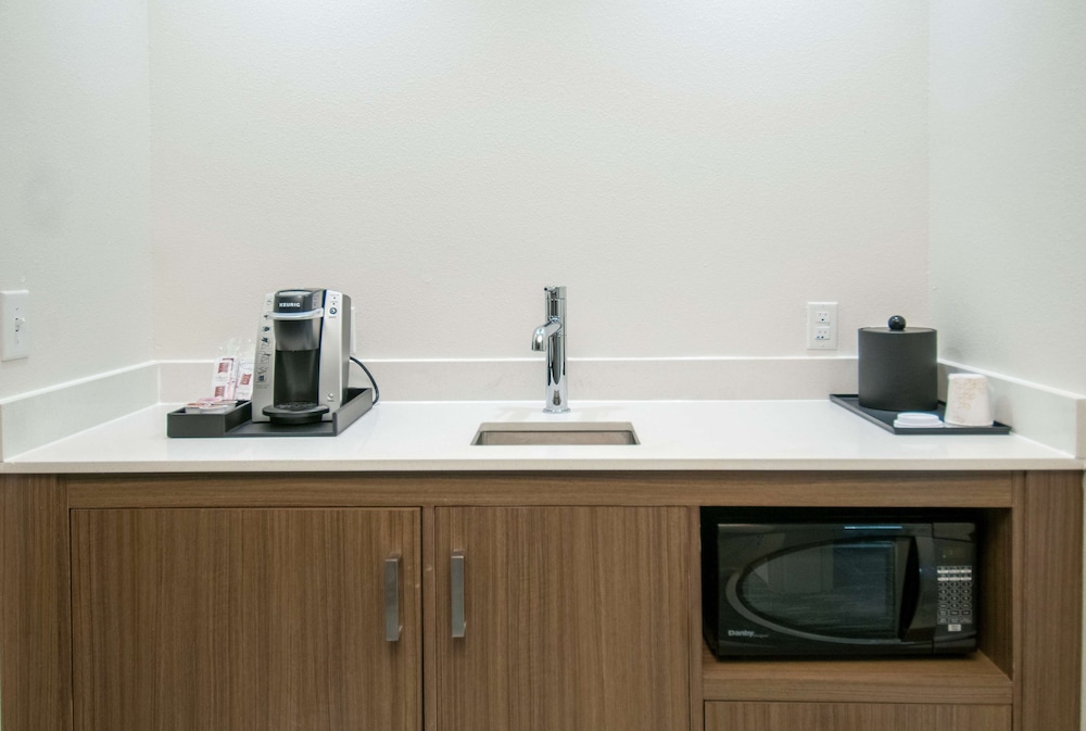 Hilton Garden Inn Jackson Clinton - photo 22