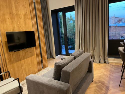 J&J City Centre Apartment