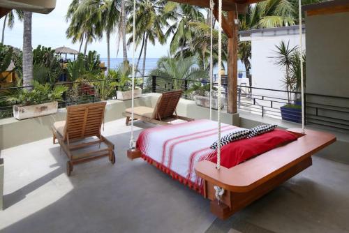 Entire Tocayo Steps to Beach and Surf 4BD Condo with Master Suite — 4-Star Luxury Hotel in Sayulita, Mexico