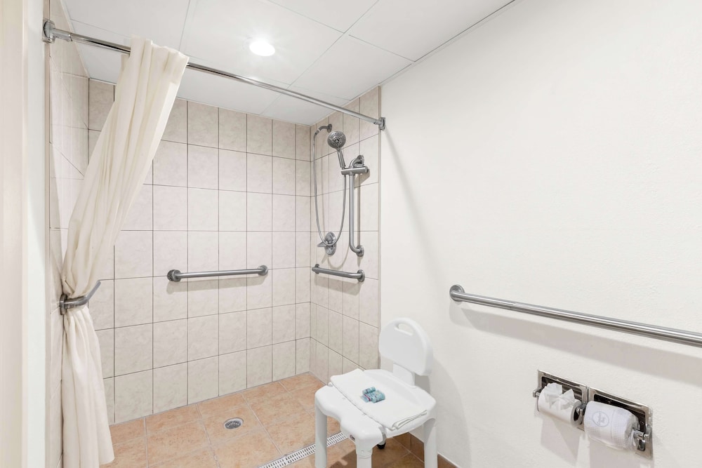Best Western Hazlet Inn - photo 24