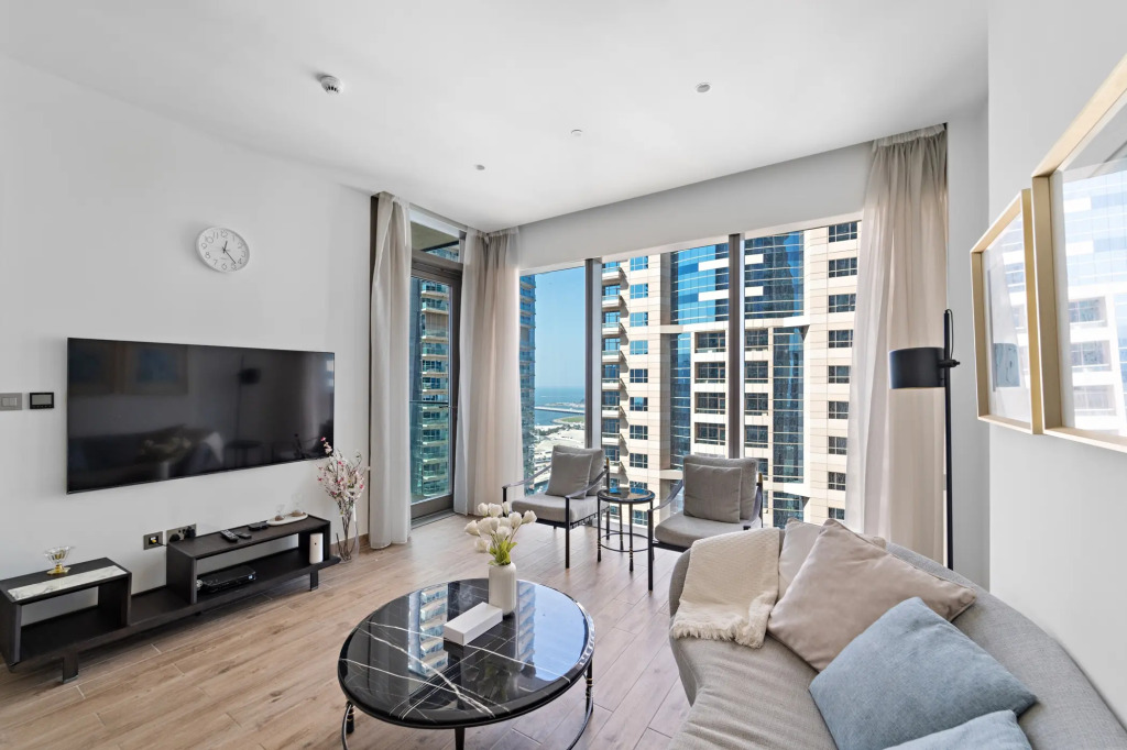 1BR apartment in Marina Gate Jumeirah Living — 5-Star Luxury Hotel in Dubai, United Arab Emirates
