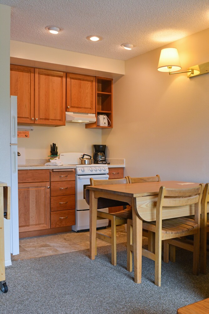 Surfcrest Resort - photo 11