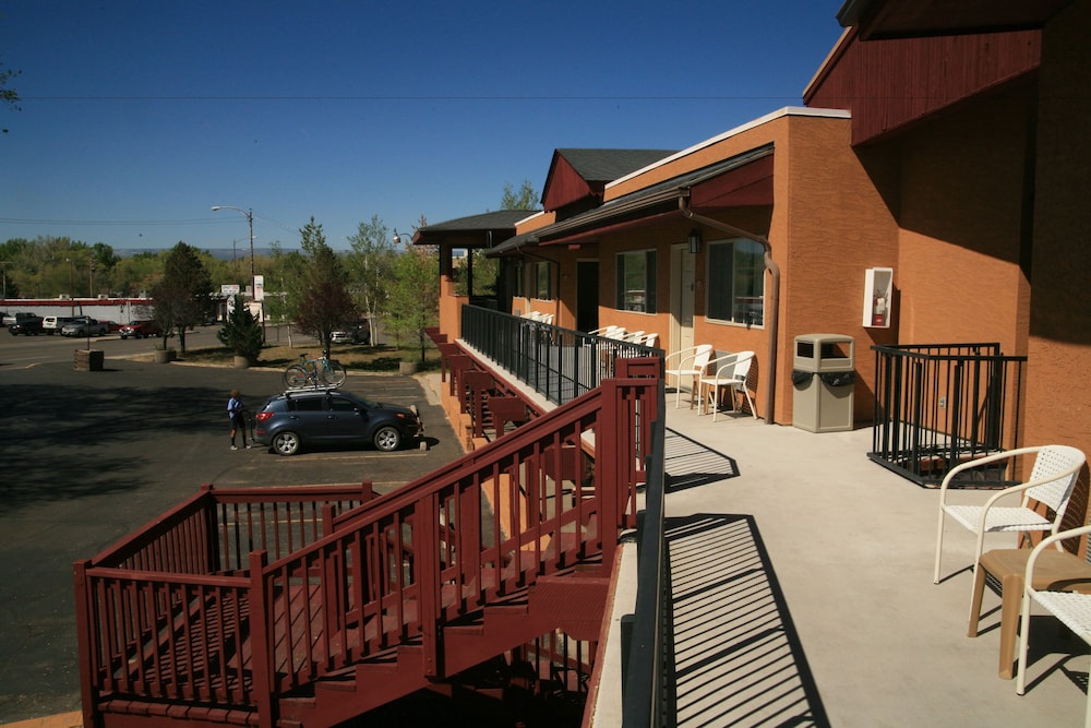 Black Canyon Motel - photo 43