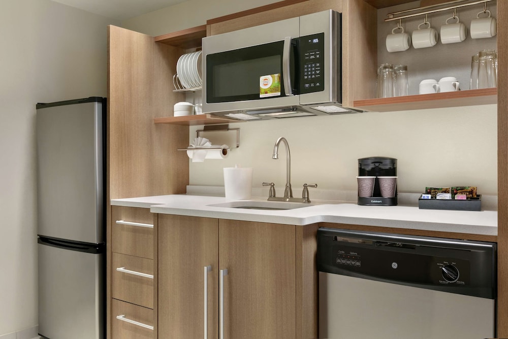 Home2 Suites by Hilton Chantilly Dulles Airport - photo 15