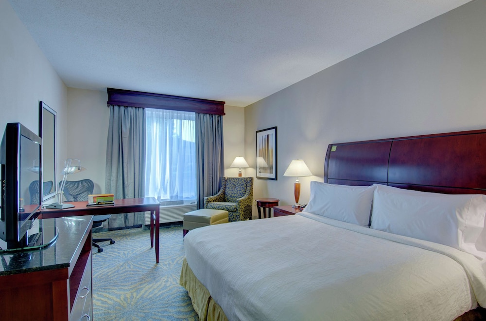 Hilton Garden Inn Norwalk - photo 31