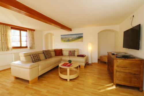 Zielona Martanka Mazury Całoroczny Dom Do Wynajecia Nad Jeziorem Pomost Łodka Rower Wodny — hotel in Pasym