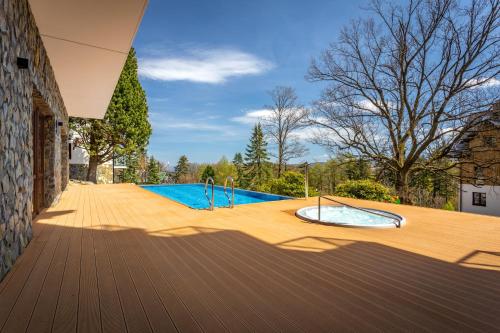 Apart Invest Green Park Resort Apartament A14 Baseny Sauny Siłownia — 4-Star Luxury Hotel in Szklarska Poreba, Poland
