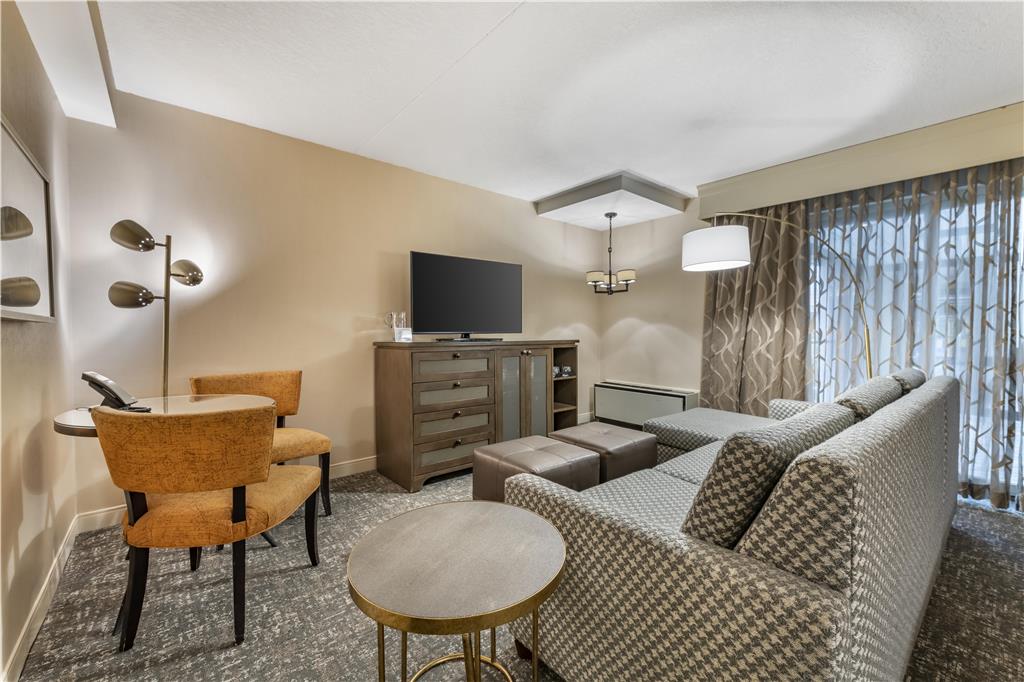 Best Western Plus The Normandy Inn & Suites - photo 37