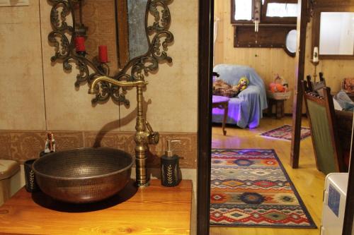 Budebu — Sighnaghi — photo 2
