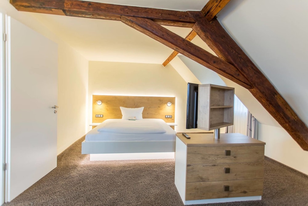 Hotel Jägerhaus Esslingen — Esslingen — photo 4