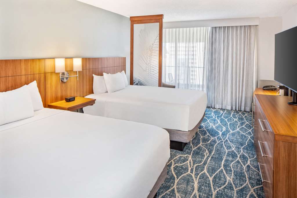 Hyatt Place Waikiki Beach - photo 15