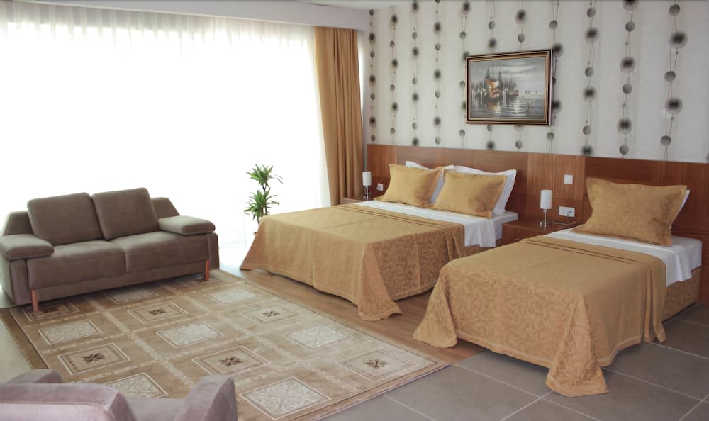 Grand Karot Hotel — hotel in Yalova