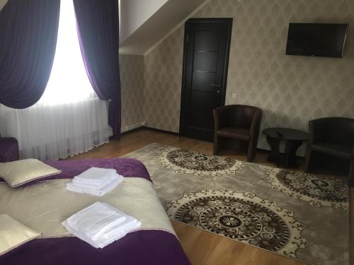 Hotel Europe — Khmilnyk — photo 2