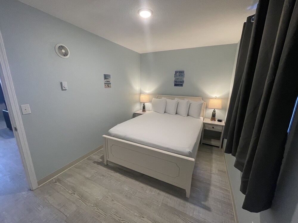 The Coastal Inn and Suites - photo 19