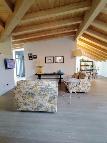Casa Larius — 4-Star Luxury Hotel in Como, Italy