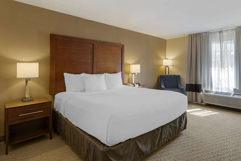 Comfort Inn & Suites Gillette near Campbell Medical Center - photo 17