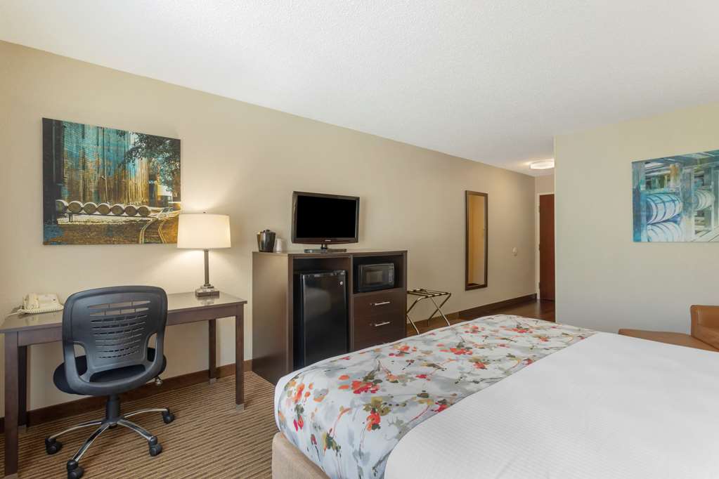 Best Western Lawrenceburg Inn - photo 19
