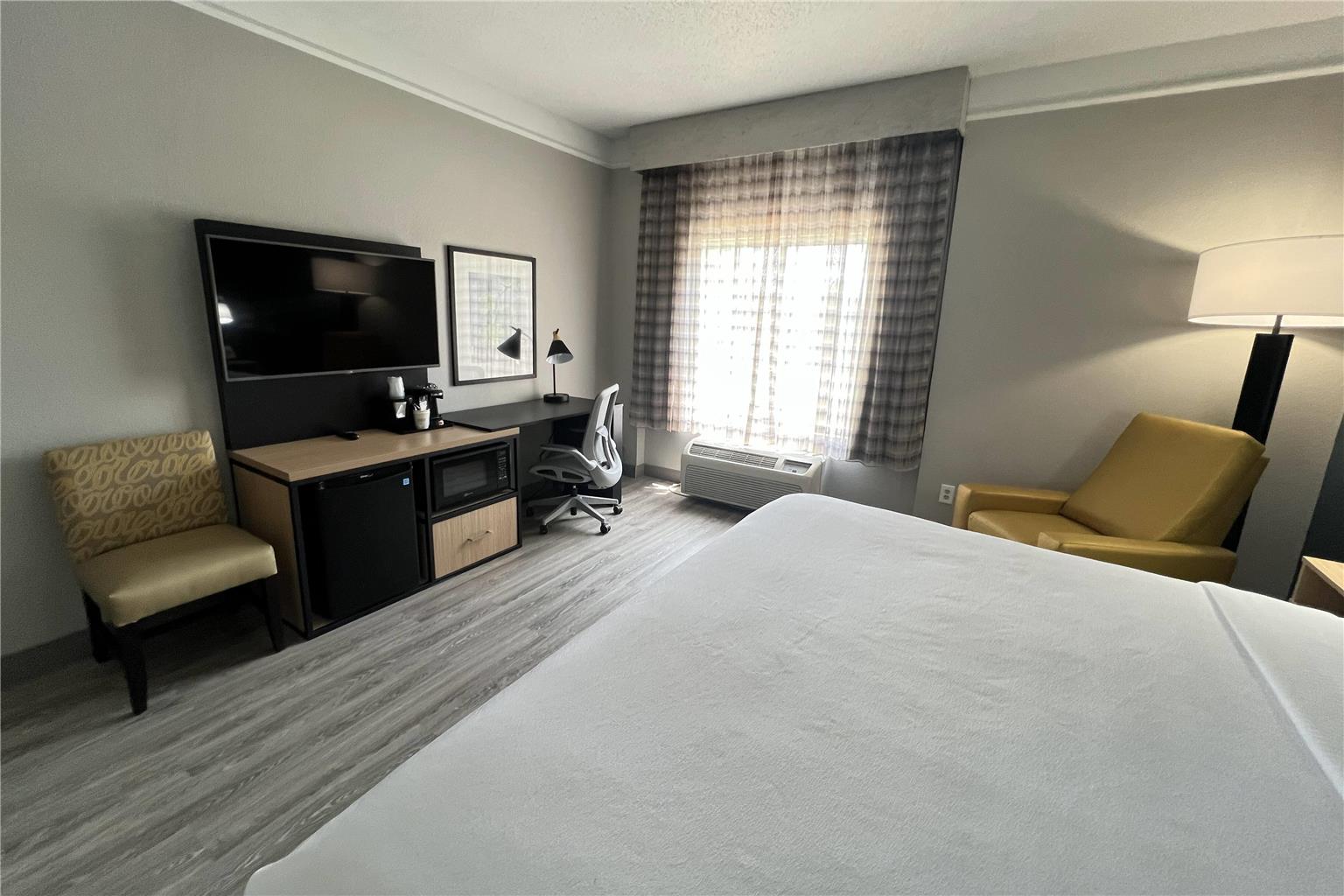 La Quinta Inn & Suites by Wyndham Dallas Arlington South - photo 16