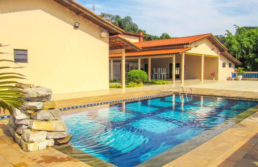 Casa de campo c piscina e lazer em Mairiporã — 4-Star Luxury Hotel in Mairipora, Brasil