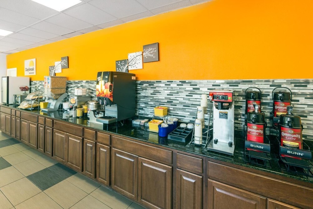 Days Inn Shreveport Airport - photo 17