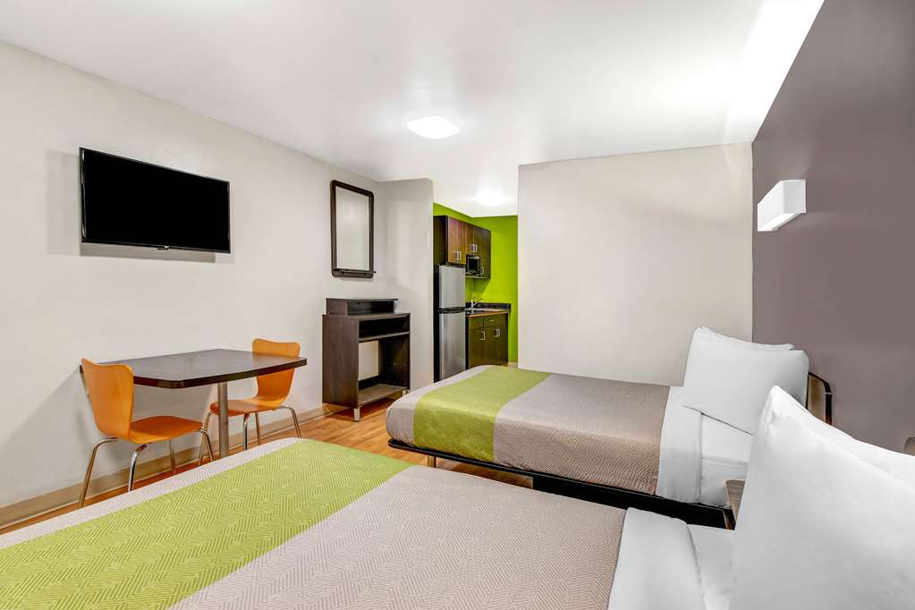 Studio 6 Extended Stay Atlanta GA Chamblee - photo 18