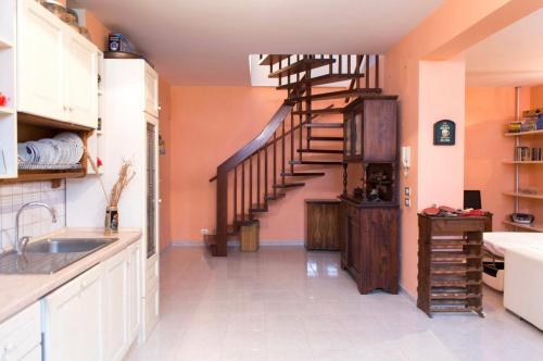 Camera privata con cucina — hotel in Nettuno