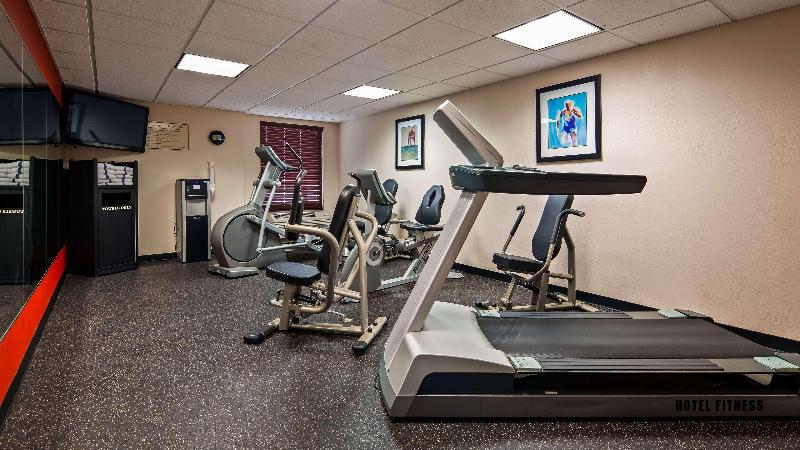 Best Western Plus Parkway Hotel - photo 79