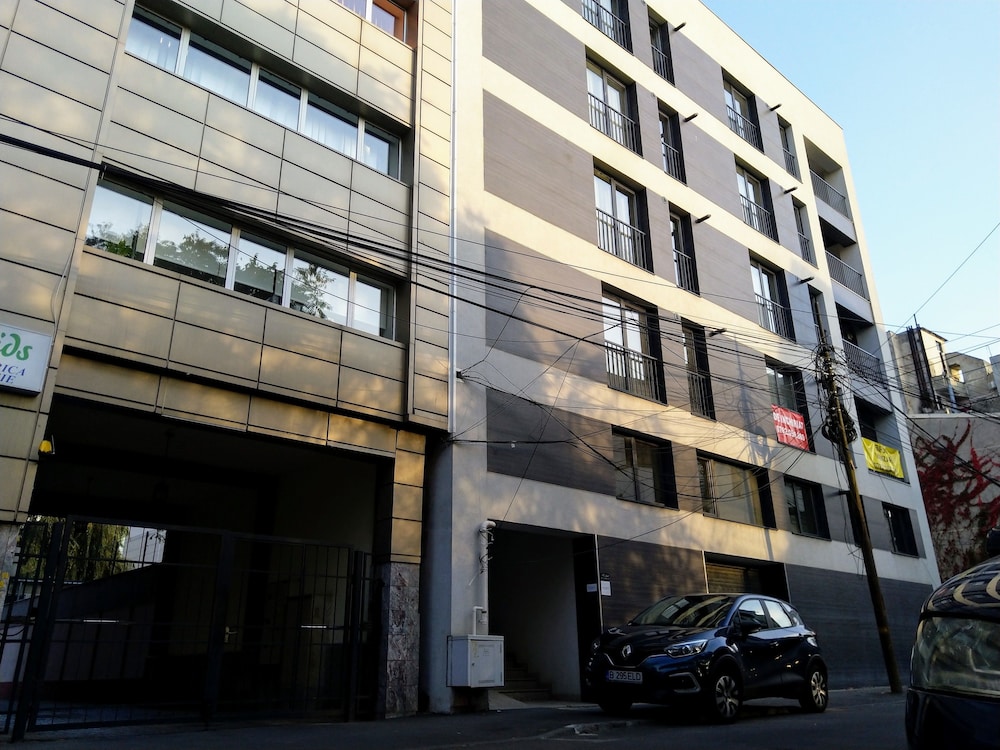 Omnes Victoria Square - carbon neutral hotel in Bucharest